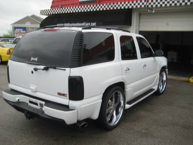 GMC Yukon 2002 photo 21