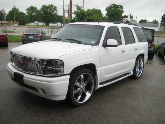 GMC Yukon 2002 photo 25