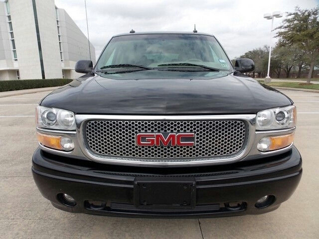 GMC Yukon 2002 photo 1