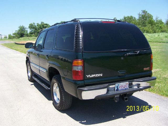 GMC Yukon 2002 photo 4