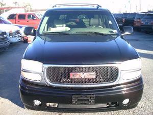 GMC Yukon 2002 photo 1