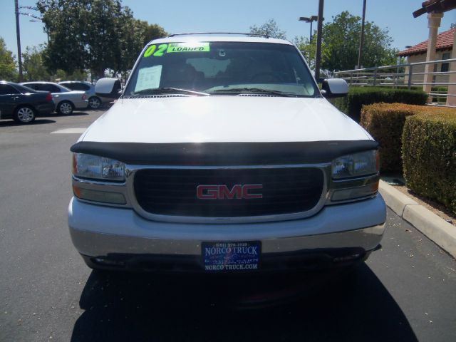 GMC Yukon 2002 photo 2