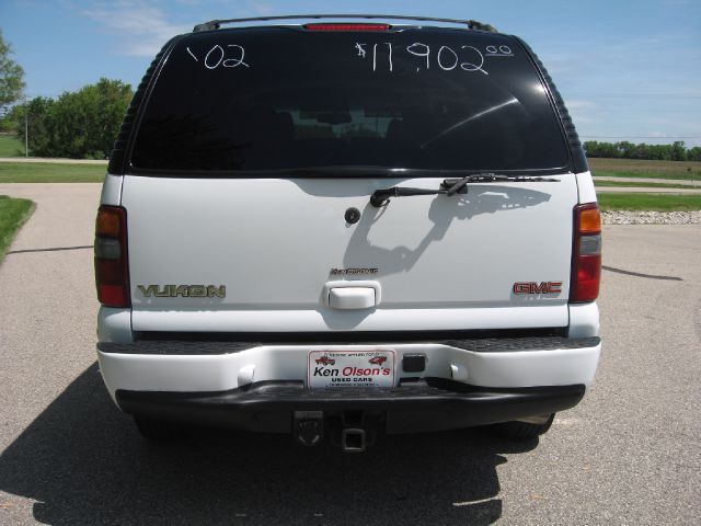 GMC Yukon 2002 photo 12