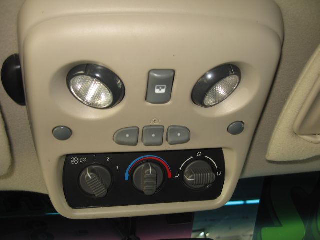 GMC Yukon 2002 photo 17