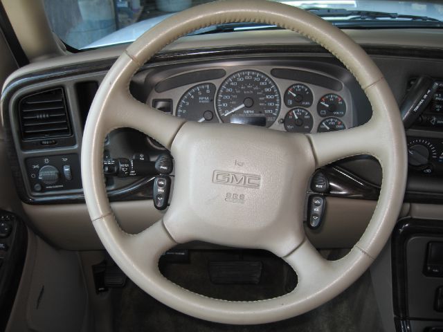 GMC Yukon 2002 photo 19