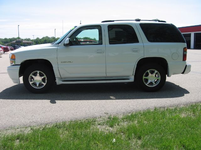 GMC Yukon 2002 photo 26