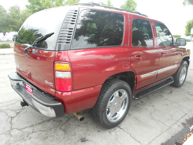 GMC Yukon 2002 photo 4