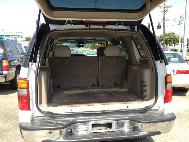 GMC Yukon 2002 photo 4