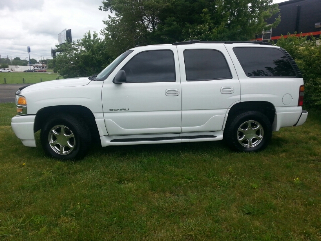 GMC Yukon 2002 photo 15