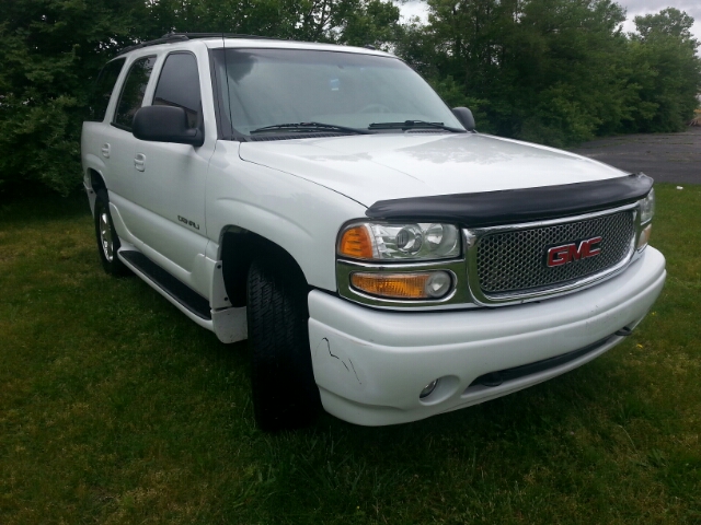 GMC Yukon 2002 photo 16