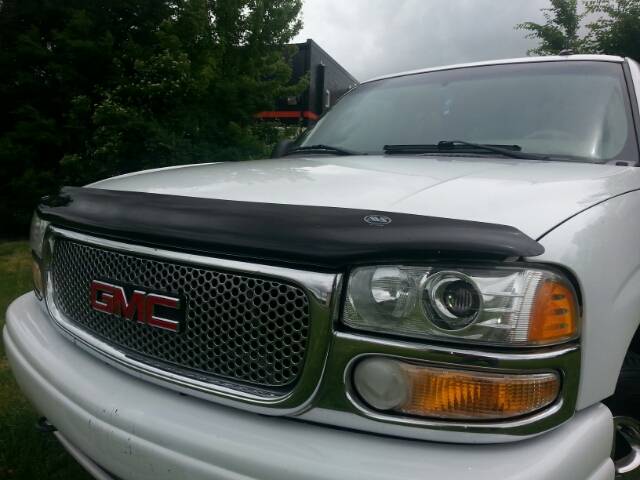 GMC Yukon 2002 photo 3