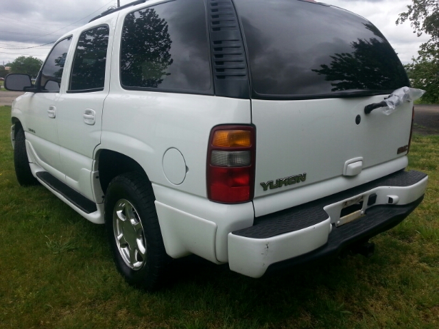 GMC Yukon 2002 photo 8