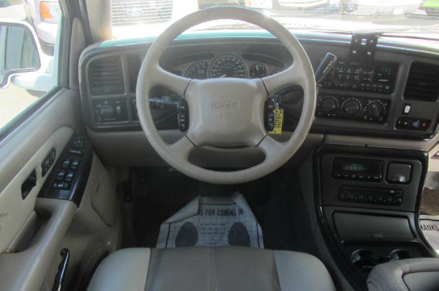 GMC Yukon 2002 photo 25