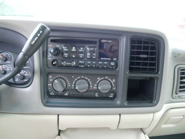 GMC Yukon 2002 photo 14