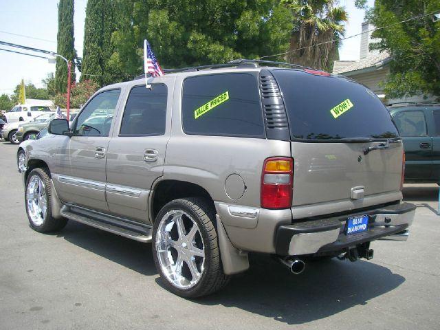 GMC Yukon 2002 photo 3