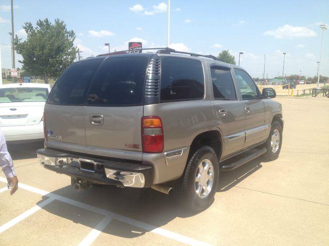 GMC Yukon 2002 photo 1