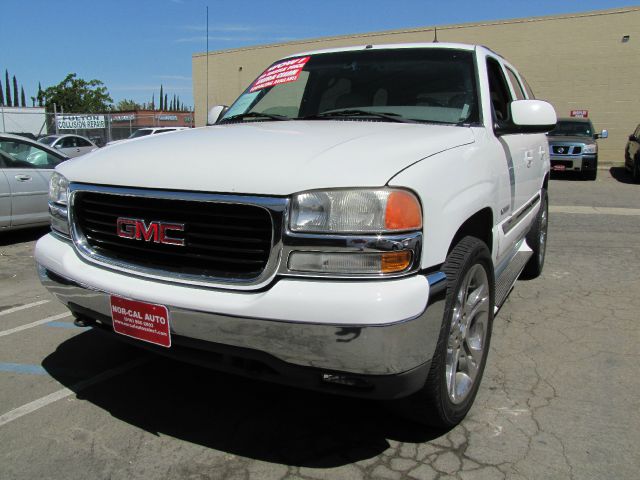 GMC Yukon 2002 photo 3