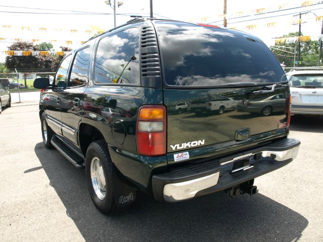 GMC Yukon Ram 3500 Diesel 2-WD SUV