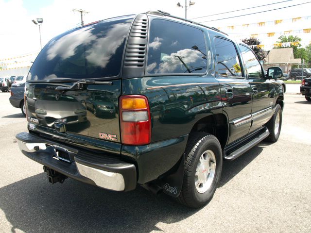 GMC Yukon 2002 photo 3