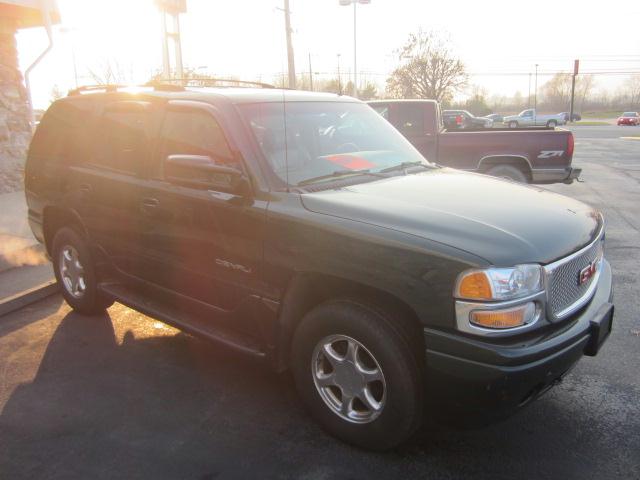 GMC Yukon 2002 photo 1