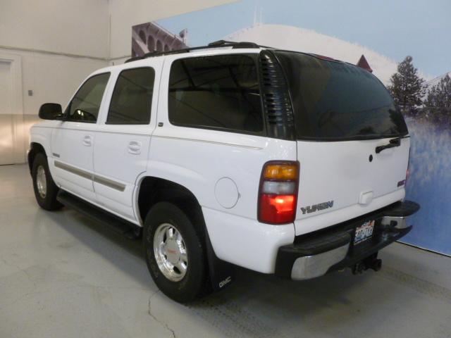 GMC Yukon 2002 photo 4