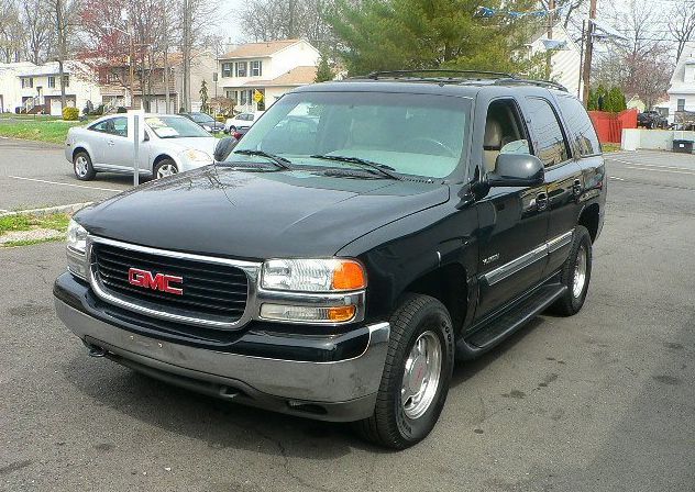 GMC Yukon 2002 photo 3