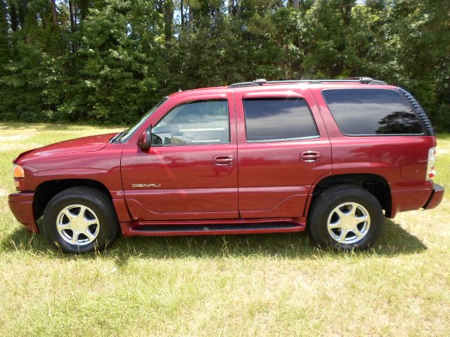 GMC Yukon 2002 photo 4