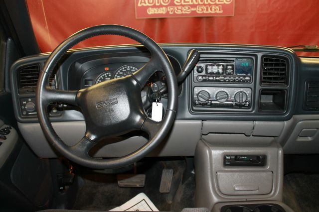 GMC Yukon 2002 photo 18