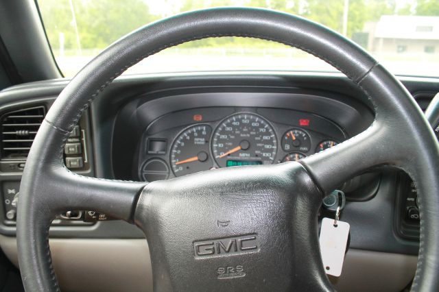 GMC Yukon 2002 photo 5