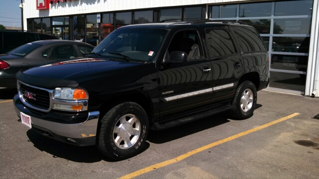 GMC Yukon 2002 photo 1