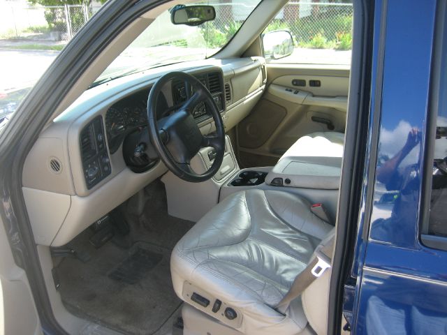 GMC Yukon 2002 photo 1