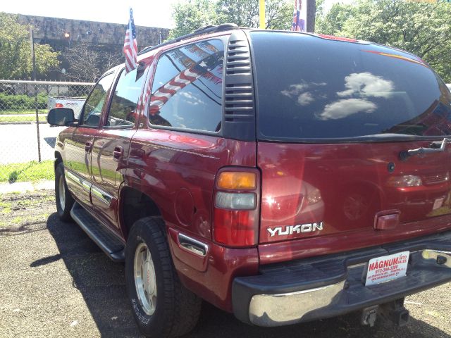 GMC Yukon 2002 photo 4