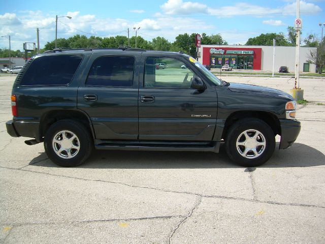 GMC Yukon 2003 photo 14