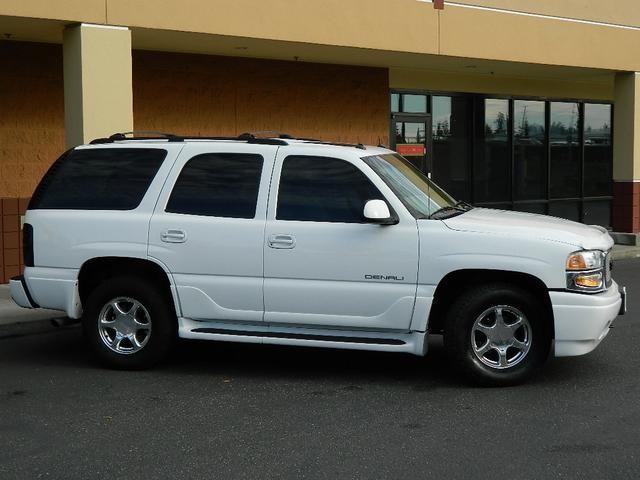 GMC Yukon 2003 photo 1