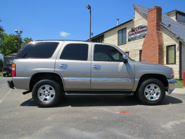 GMC Yukon 2003 photo 3