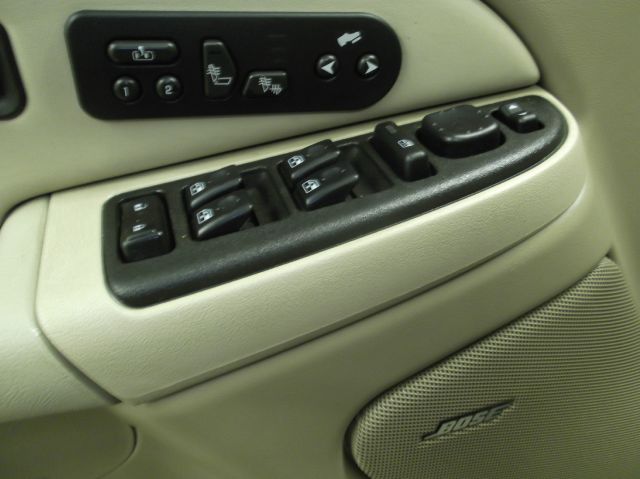 GMC Yukon 2003 photo 12