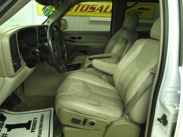 GMC Yukon 2003 photo 27