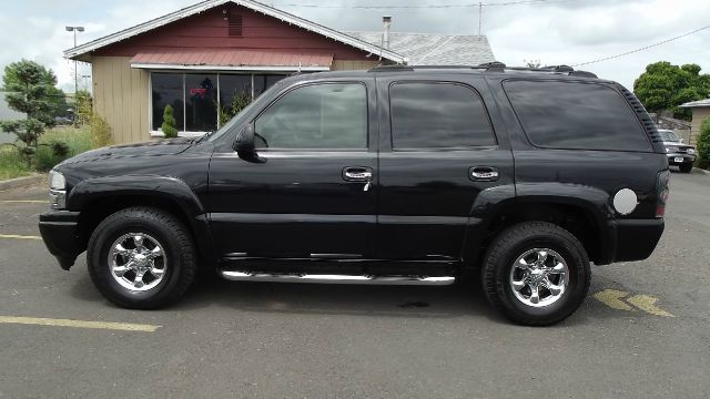 GMC Yukon 2003 photo 1