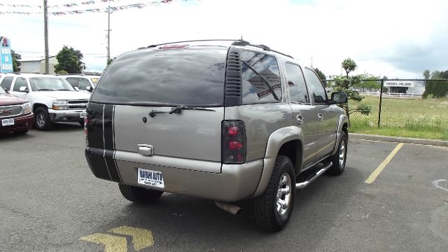 GMC Yukon 2003 photo 2