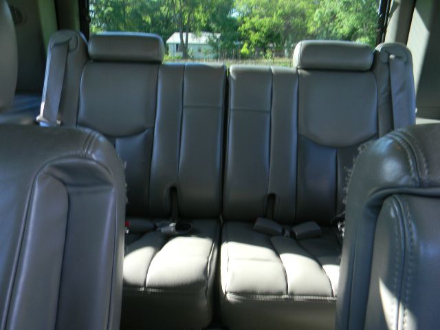 GMC Yukon 2003 photo 12