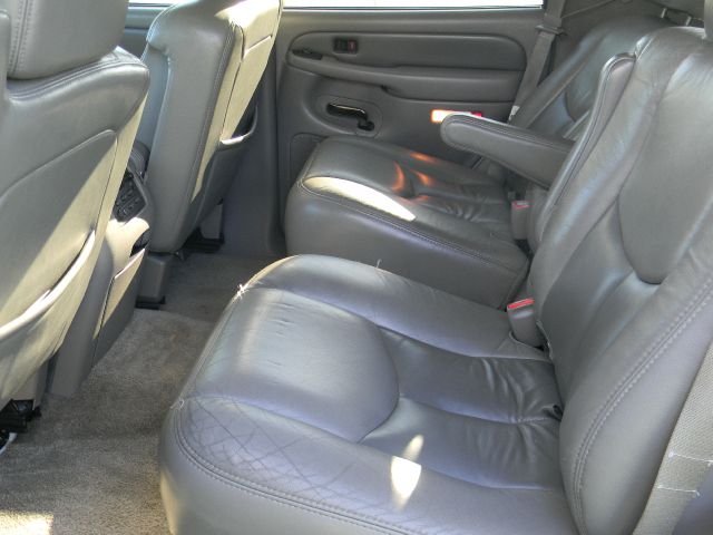 GMC Yukon 2003 photo 13