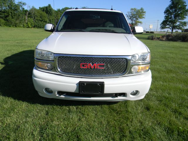 GMC Yukon 2003 photo 20