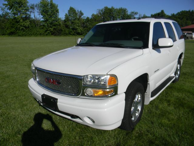 GMC Yukon 2003 photo 21