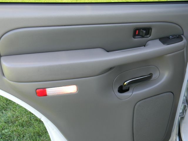 GMC Yukon 2003 photo 3