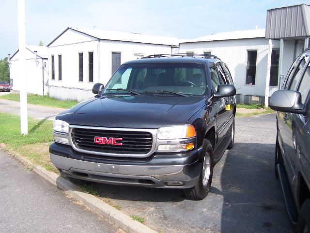 GMC Yukon 2003 photo 3