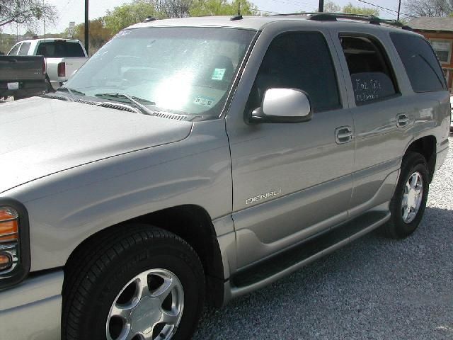 GMC Yukon Base SUV