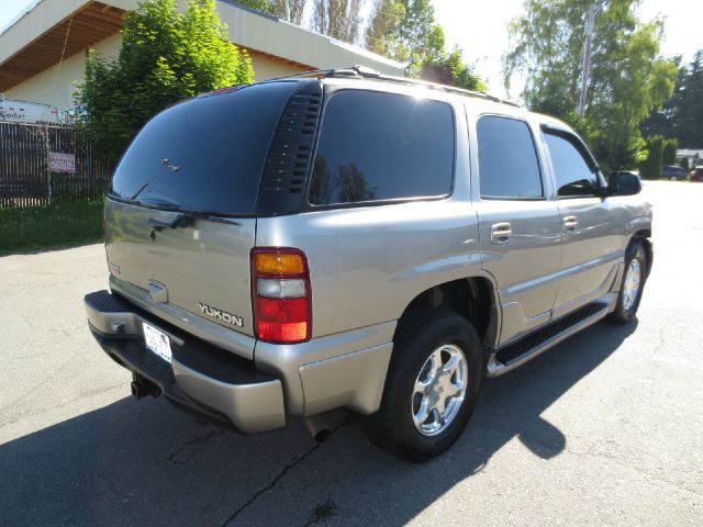 GMC Yukon 2003 photo 12