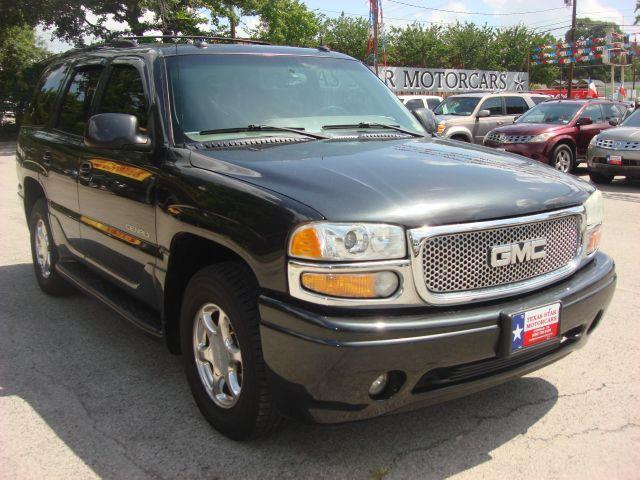 GMC Yukon 2003 photo 4