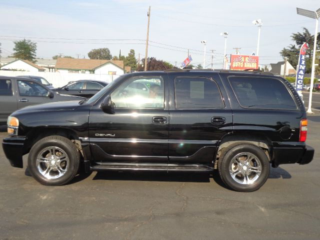 GMC Yukon 2003 photo 4