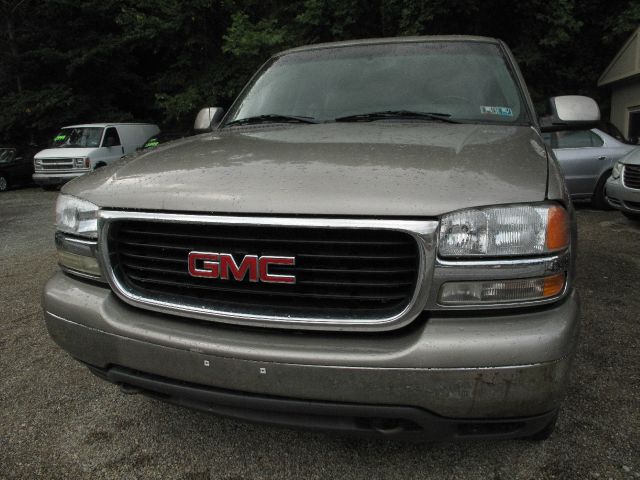 GMC Yukon 2003 photo 1